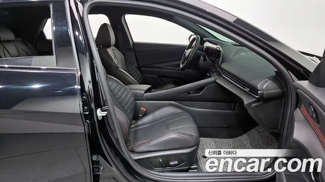 Hyundai AVANTE 2024 — фото 11