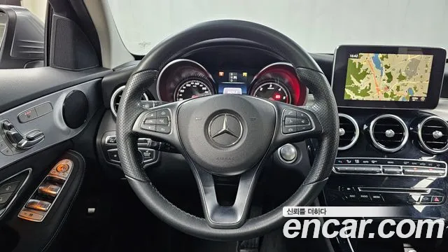 Mercedes-Benz C-Class 2017 — фото 13