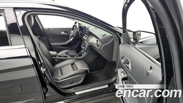 Mercedes-Benz GLA-Class 2019 — фото 11