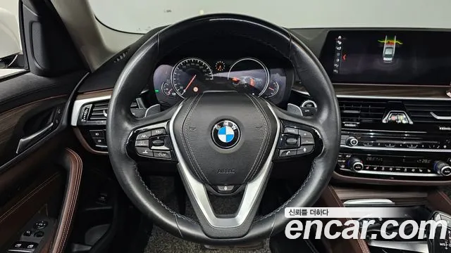 BMW 5-Series 2018 — фото 13