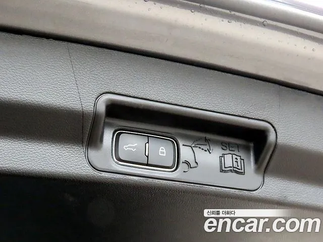 Ford Explorer 2021 — фото 16
