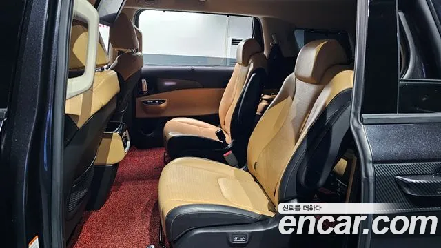 Kia Canival 2021 — фото 12