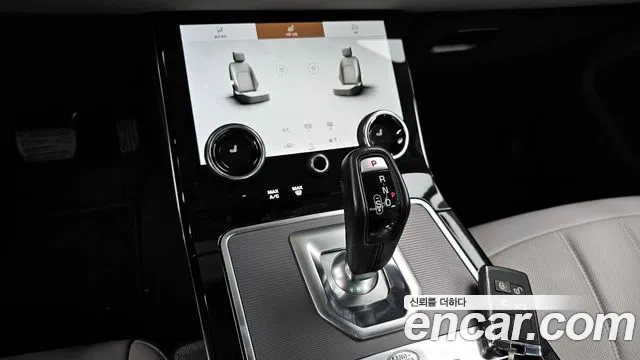 Land Rover Range Rover Evoque 2021 — фото 9