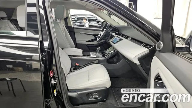 Land Rover Range Rover Evoque 2021 — фото 11