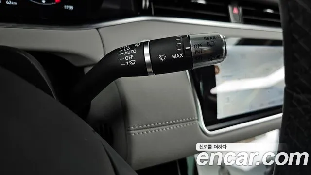 Land Rover Range Rover Evoque 2021 — фото 14