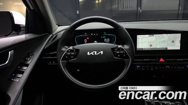 Kia Niro 2024 — фото 13