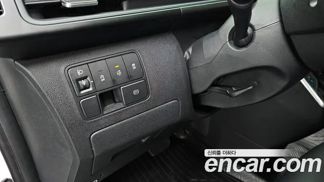 Hyundai Staria 2025 — фото 17