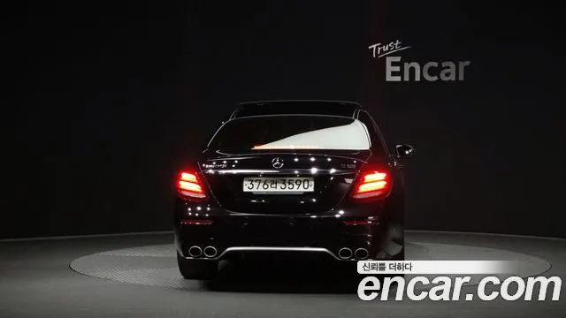 Mercedes-Benz E-Class 2020 — фото 4