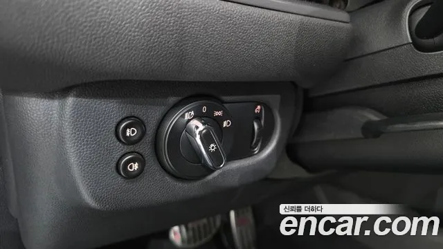 Mini Clubman 2019 — фото 18