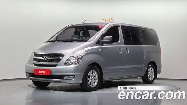 Hyundai Starex 2016 — фото 1
