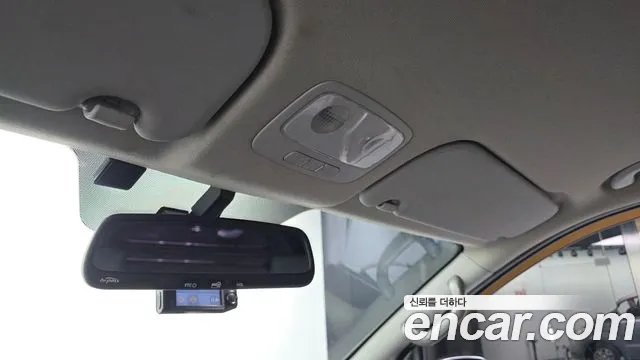Hyundai Starex 2016 — фото 17