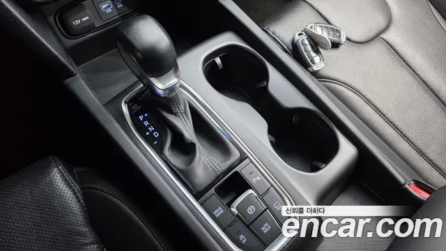 Hyundai Santafe 2019 — фото 9