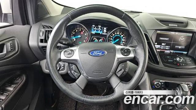 Ford Escape 2014 — фото 13