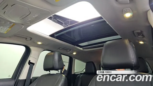 Ford Escape 2014 — фото 19