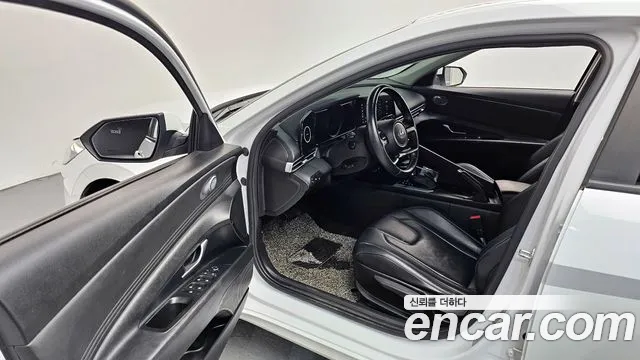 Hyundai AVANTE 2021 — фото 10
