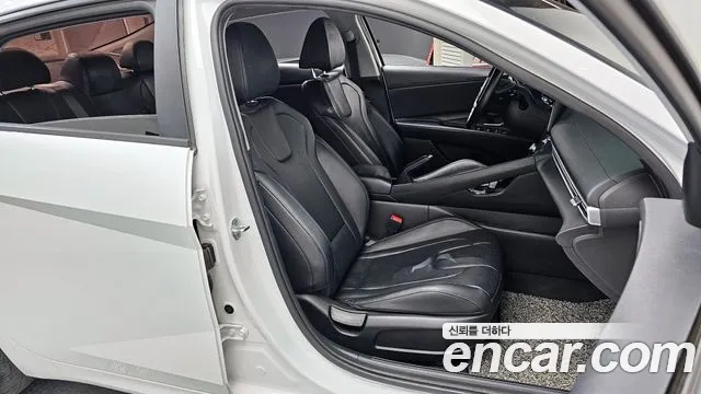 Hyundai AVANTE 2021 — фото 12
