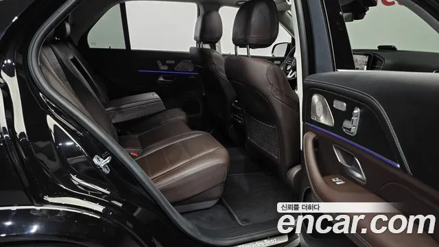 Mercedes-Benz GLE-Class 2023 — фото 12