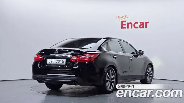 Nissan Altima 2017 — фото 2