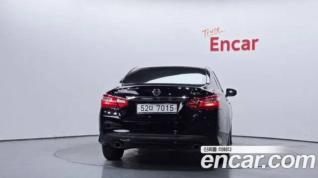 Nissan Altima 2017 — фото 4