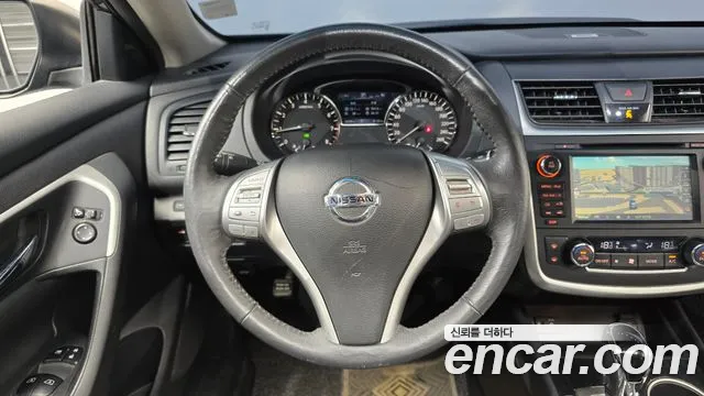 Nissan Altima 2017 — фото 14