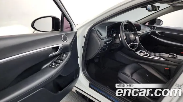 Hyundai Sonata 2021 — фото 10