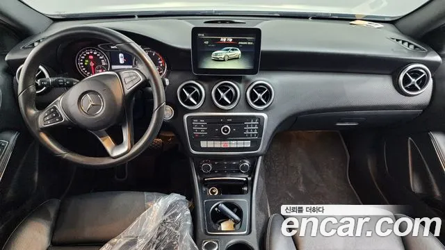 Mercedes-Benz A-Class 2018 — фото 7