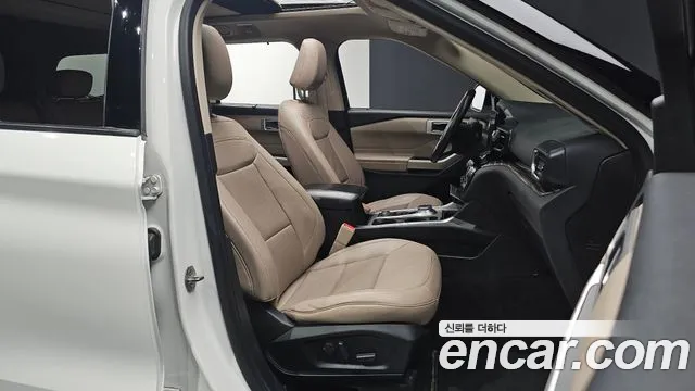 Ford Explorer 2021 — фото 10