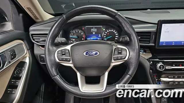 Ford Explorer 2021 — фото 13