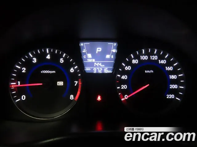 Hyundai Accent 2012 — фото 18