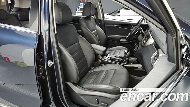 Kia Sorento 2018 — фото 10