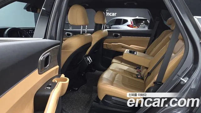 Kia Sorento 2022 — фото 12