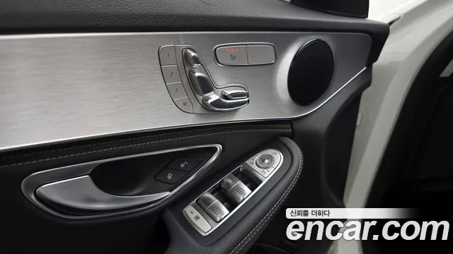Mercedes-Benz C-Class 2016 — фото 16