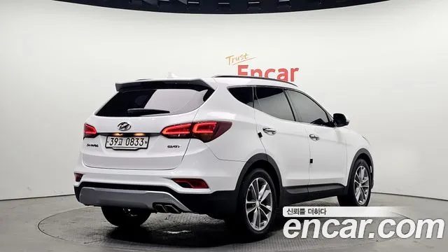 Hyundai Santafe 2016 — фото 2