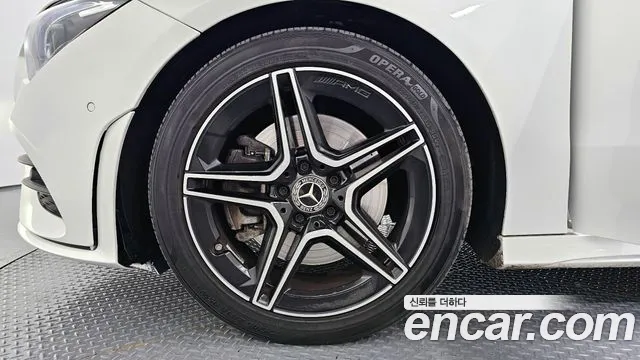 Mercedes-Benz CLA-Class 2023 — фото 5