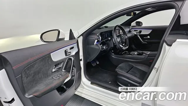 Mercedes-Benz CLA-Class 2023 — фото 10