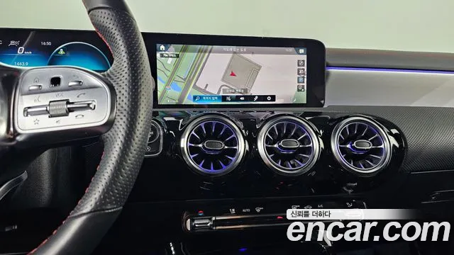 Mercedes-Benz CLA-Class 2023 — фото 17