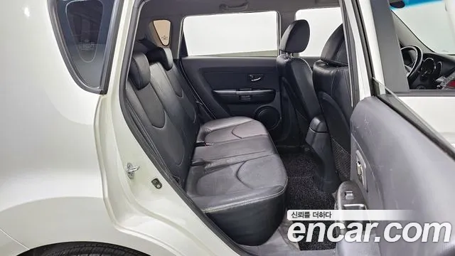 Kia Soul 2010 — фото 12