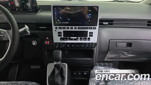Hyundai Staria 2025 — фото 14