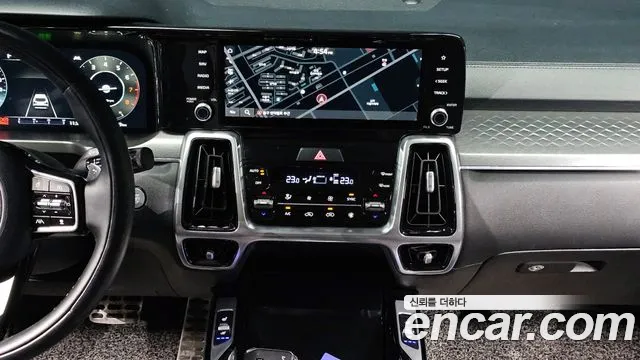 Kia Sorento 2023 — фото 14