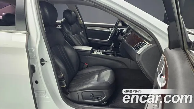 Hyundai Genesis 2016 — фото 10