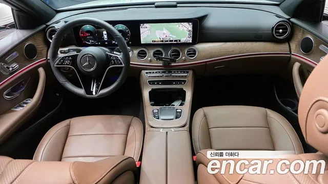 Mercedes-Benz E-Class 2022 — фото 7