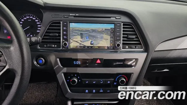 Hyundai Sonata 2015 — фото 14