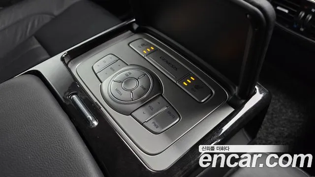 Hyundai Genesis 2014 — фото 18