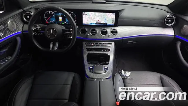 Mercedes-Benz E-Class 2023 — фото 6