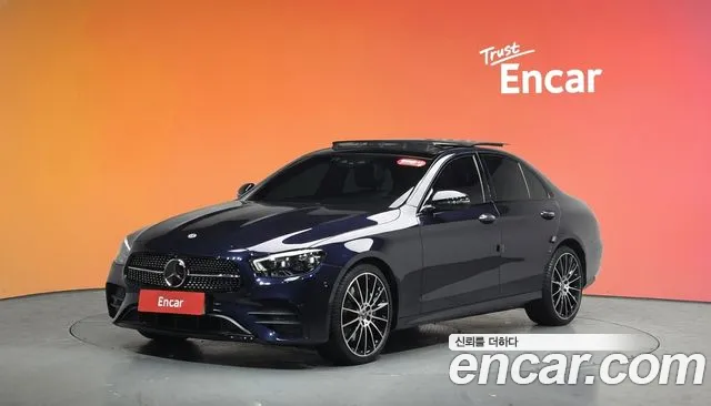Mercedes-Benz E-Class 2023 — фото 20