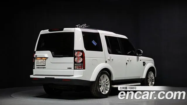 Land Rover Discovery 2015 — фото 2