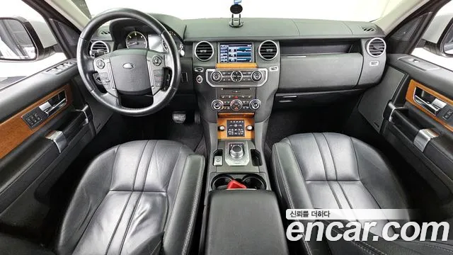 Land Rover Discovery 2015 — фото 7