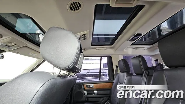 Land Rover Discovery 2015 — фото 19