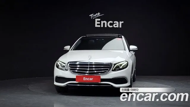 Mercedes-Benz E-Class 2017 — фото 3