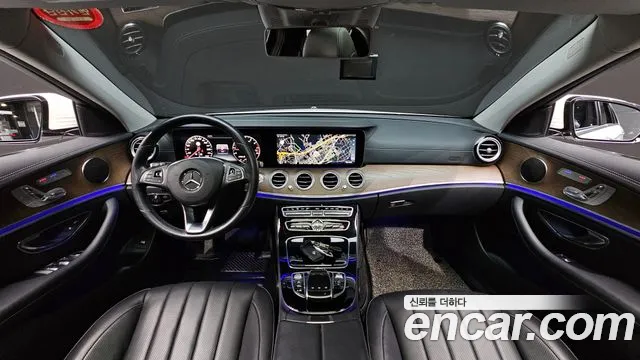 Mercedes-Benz E-Class 2017 — фото 7